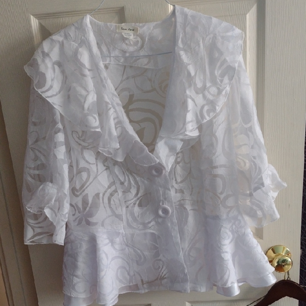 Elegant White Sheer 3 Piece Set with Swirl Design